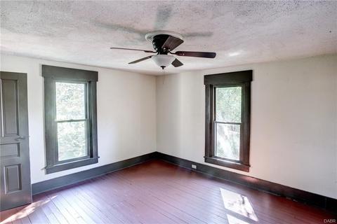 102 E Walnut St, Spring Valley Vlg, OH 45370 photo 19