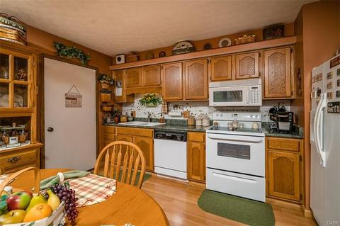 3310 E Turner Dr, Springfield, OH 45504 photo 7