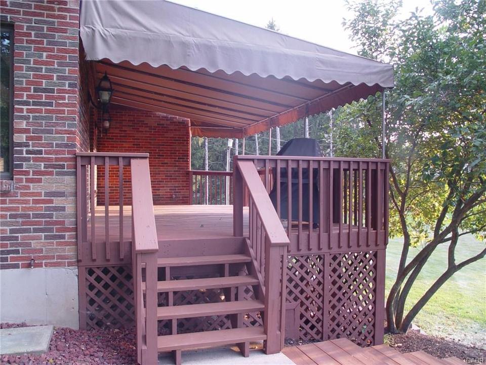  515 Locust Hill Dr, Englewood, OH 45322 photo 8