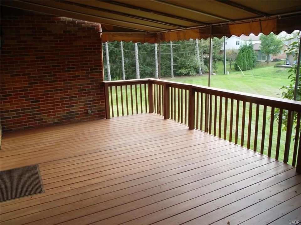  515 Locust Hill Dr, Englewood, OH 45322 photo 31