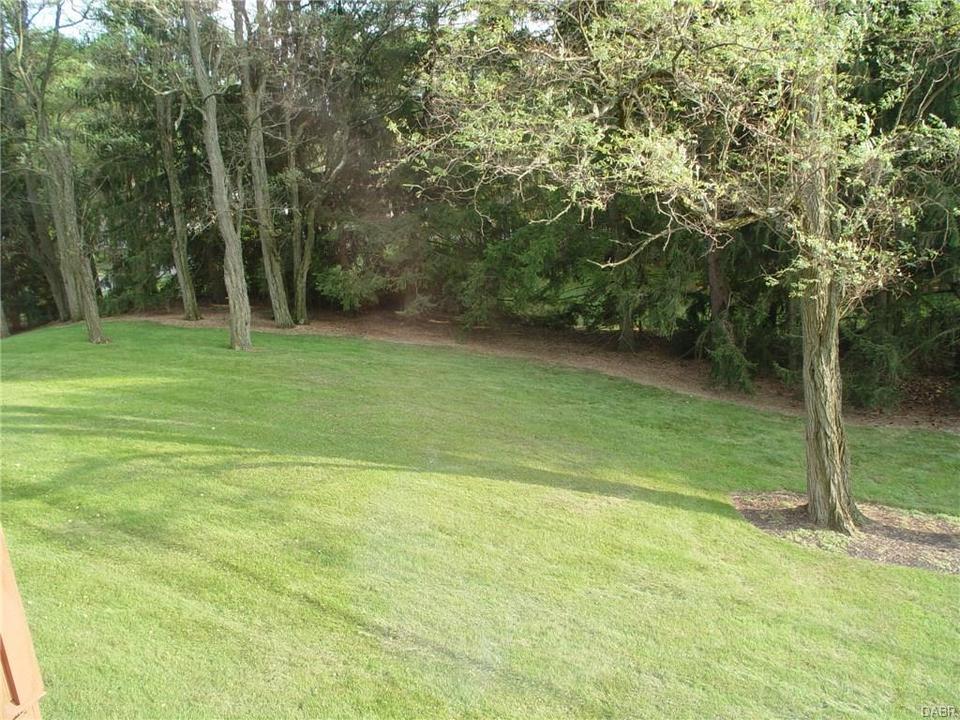  515 Locust Hill Dr, Englewood, OH 45322 photo 35
