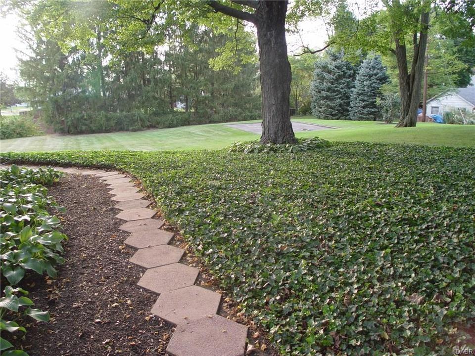  515 Locust Hill Dr, Englewood, OH 45322 photo 32