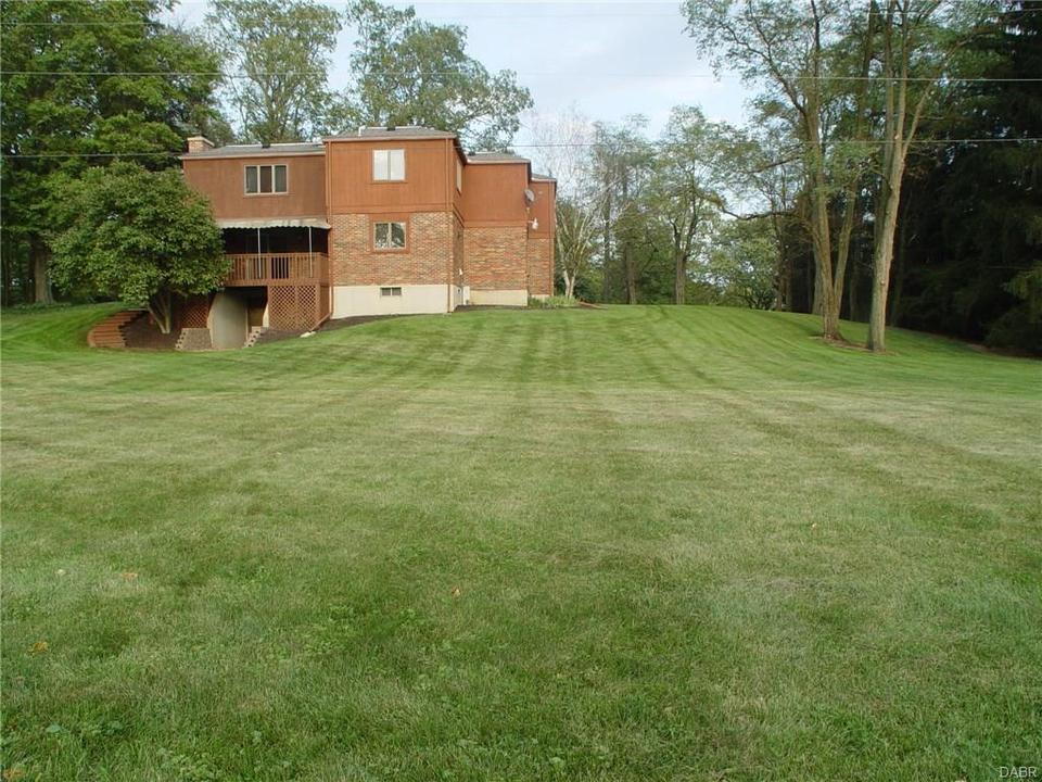  515 Locust Hill Dr, Englewood, OH 45322 photo 39