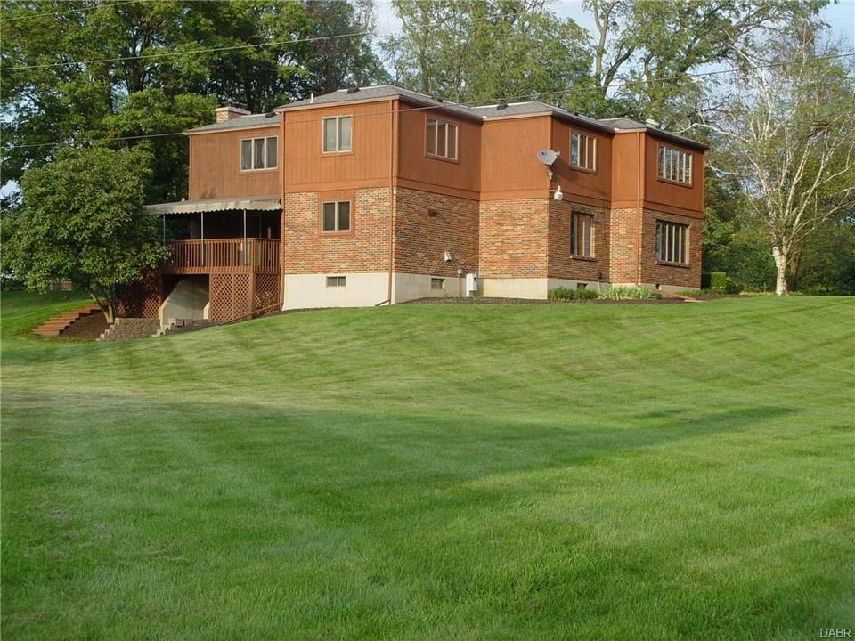  515 Locust Hill Dr, Englewood, OH 45322 photo 5