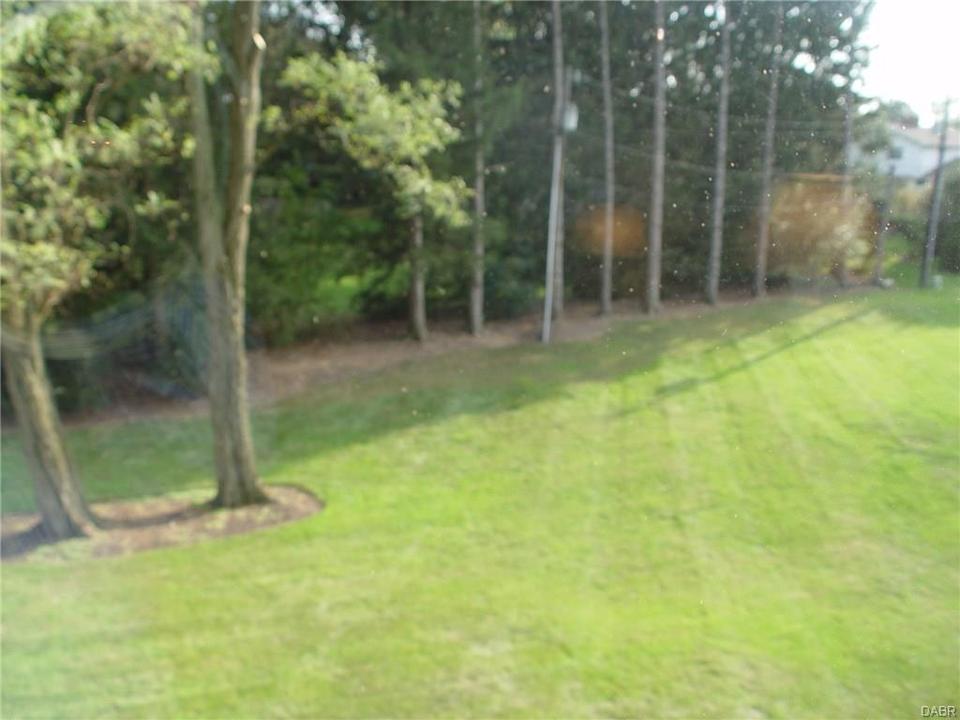  515 Locust Hill Dr, Englewood, OH 45322 photo 34