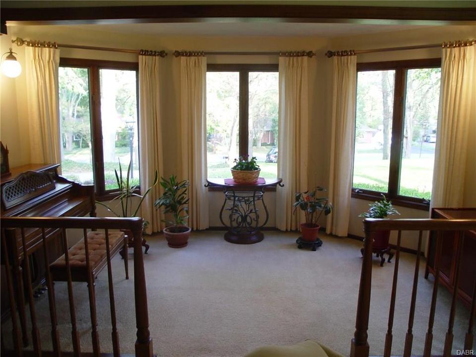  515 Locust Hill Dr, Englewood, OH 45322 photo 13