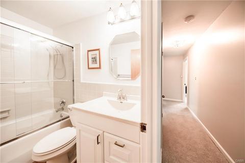 74 Coachman Dr, Dayton, OH 45458 photo 13