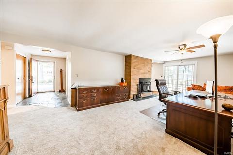 74 Coachman Dr, Dayton, OH 45458 photo 8