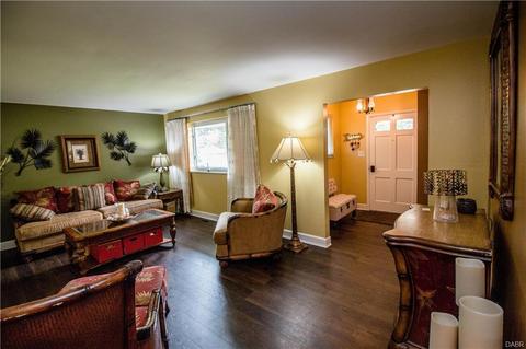 3056 Glenmere Ct, Dayton, OH 45440 photo 4