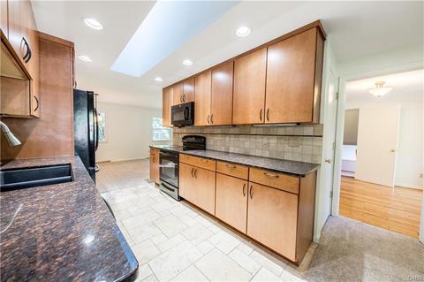 7638 E Von Dette Cir, Dayton, OH 45459 photo 3