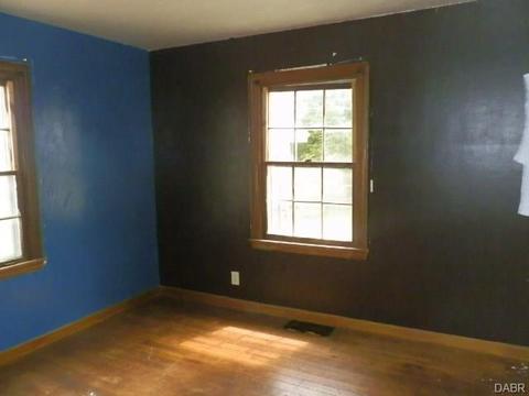 2132 E Bataan Dr, Dayton, OH 45420 photo 8