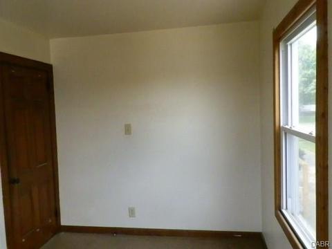 2132 E Bataan Dr, Dayton, OH 45420 photo 14