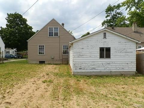 2132 E Bataan Dr, Dayton, OH 45420 photo 3