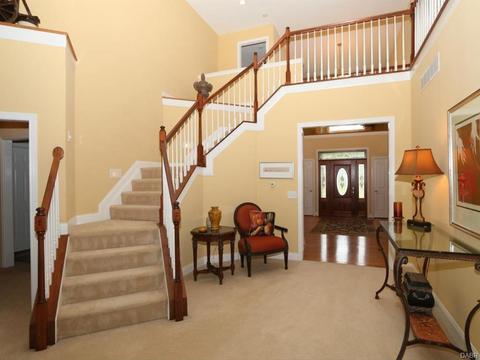 1602 Hawk Ridge Dr, Maineville, OH 45039 photo 3