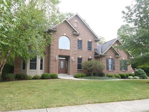 1602 Hawk Ridge Dr, Maineville, OH 45039 photo 1