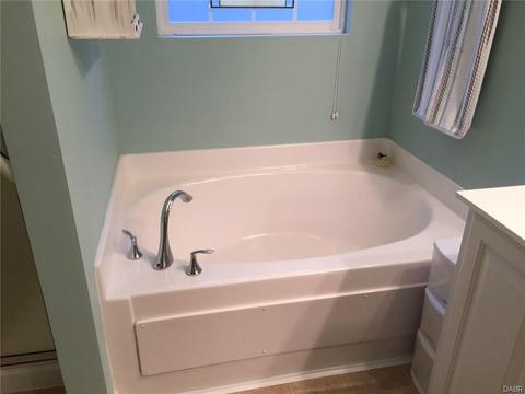 3215 Montpelier Dr, Dayton, OH 45440 photo 16