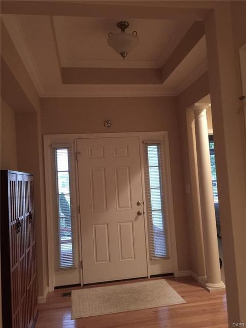 3215 Montpelier Dr, Dayton, OH 45440 photo 2