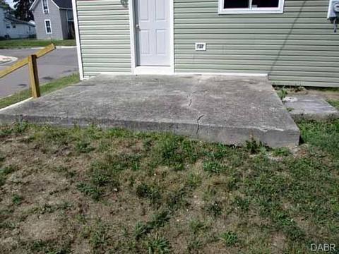304 E Spring St, Covington, OH 45318 photo 4