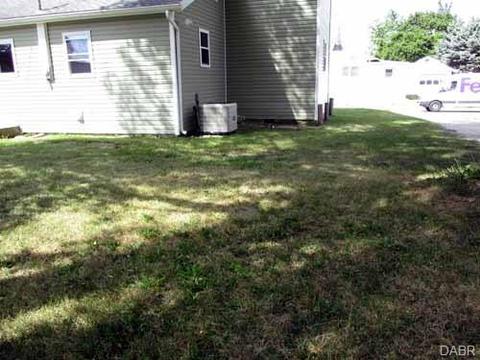 304 E Spring St, Covington, OH 45318 photo 3