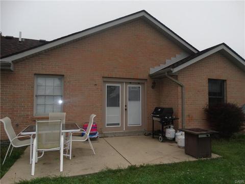 611 S Ada Doty St, Gratis, OH 45330 photo 3