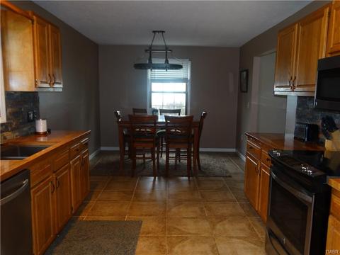 611 S Ada Doty St, Gratis, OH 45330 photo 4
