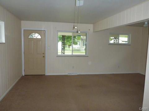 616 Lorella Ave, Dayton, OH 45404 photo 3