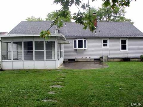 707 Chestnut Ave, Sidney, OH 45365 photo 2