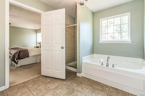 4435 Dolley Dr, Dayton, OH 45440 photo 25