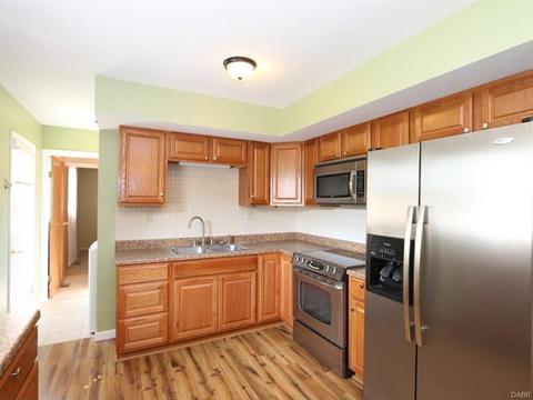 2073 Darrell Dr, Fairborn, OH 45324 photo 8