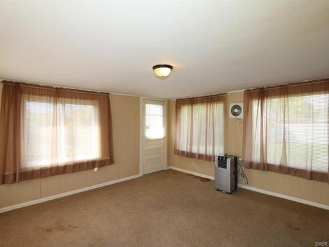 2073 Darrell Dr, Fairborn, OH 45324 photo 10