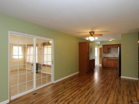 2073 Darrell Dr, Fairborn, OH 45324 photo 7
