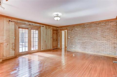 5720 Folkestone Dr, Dayton, OH 45459 photo 20