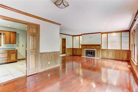 5720 Folkestone Dr, Dayton, OH 45459 photo 12