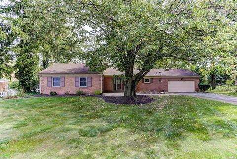 5720 Folkestone Dr, Dayton, OH 45459 photo 2