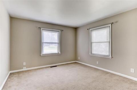 5720 Folkestone Dr, Dayton, OH 45459 photo 21