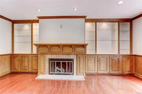 5720 Folkestone Dr, Dayton, OH 45459 photo 8