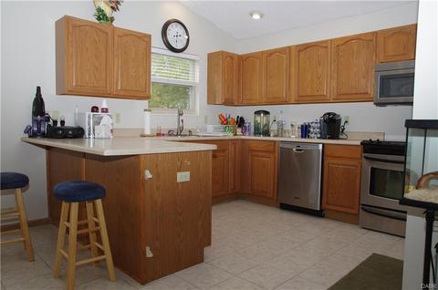 4397 E Kitridge Rd, Dayton, OH 45424 photo 3