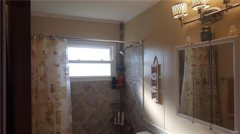 2381 E Dorothy Ln, Dayton, OH 45420 photo 4