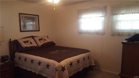 2381 E Dorothy Ln, Dayton, OH 45420 photo 3