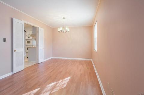 281 Glenburn Dr, Dayton, OH 45459 photo 5