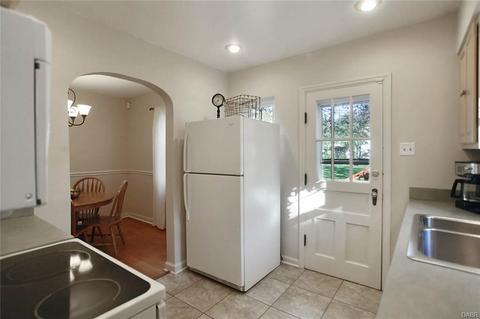 1381 Elmdale Dr, Dayton, OH 45409 photo 11