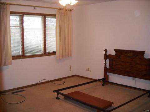 3030 Bradford Dr, Springfield, OH 45503 photo 12