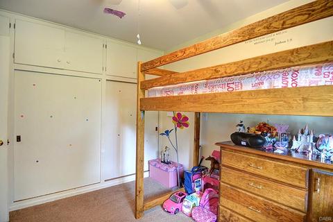 1004 E Stroop Rd, Dayton, OH 45429 photo 15