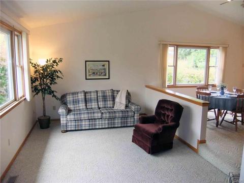 2850 Locust Dr, Springfield, OH 45504 photo 4