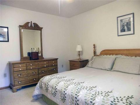 2850 Locust Dr, Springfield, OH 45504 photo 7