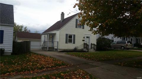 2024 E Bataan Dr, Dayton, OH 45420 photo 1