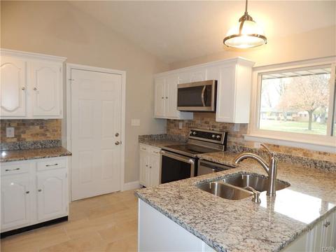 2500 E Stroop Rd, Kettering, OH 45440 photo 1