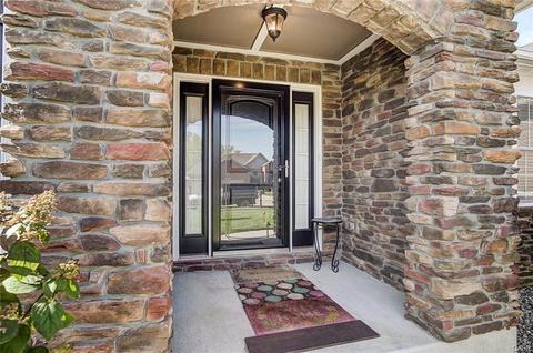 828 Foxfire Trl, Vandalia, OH 45377 photo 3