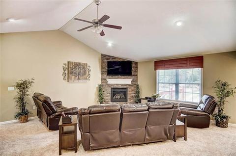 828 Foxfire Trl, Vandalia, OH 45377 photo 9