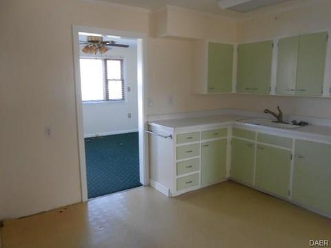 800 Southfield Ave, Springfield, OH 45505 photo 4